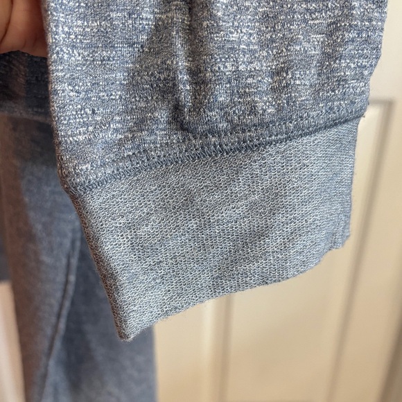 Felina Heather Gray Long Sleeve Top - Picture 4 of 7